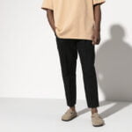 560771 F Look M